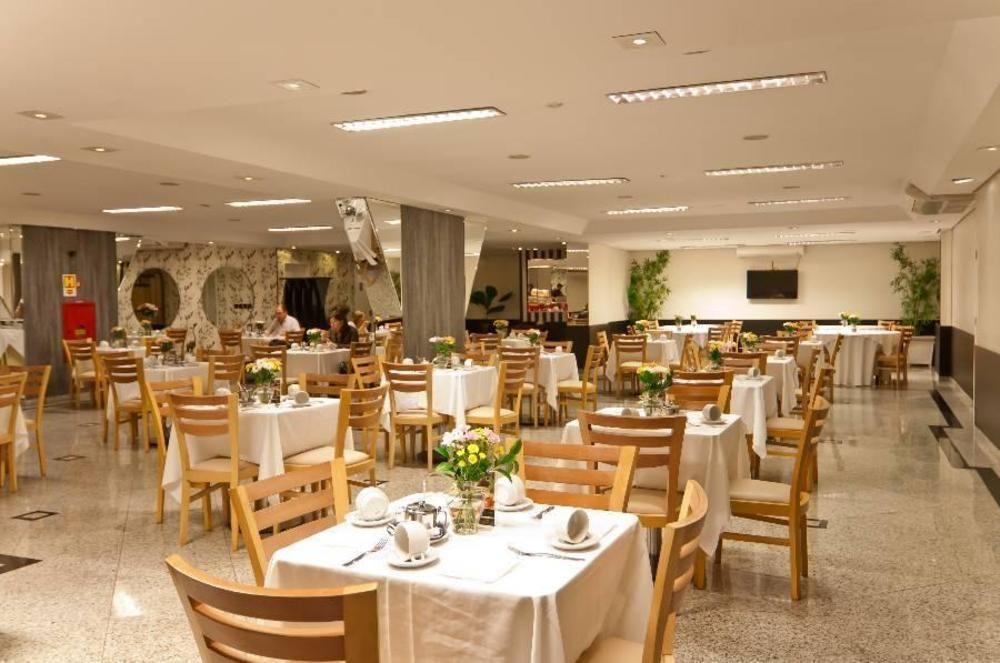 Summit Hotel Monaco Гуарульос Екстериор снимка