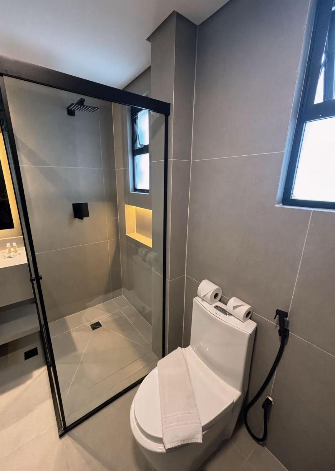 Summit Hotel Monaco Гуарульос Екстериор снимка