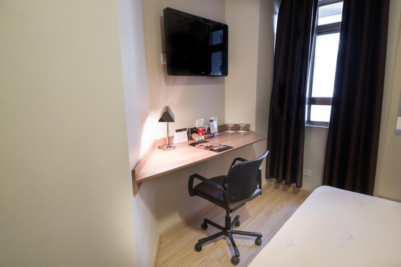 Summit Hotel Monaco Гуарульос Екстериор снимка